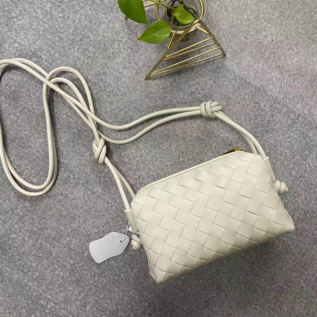 Genuine Leather Women's Bag Cowhide Bag Woven Small Square Bag Lunch Box Bag Light Luxury Small Bag - Luxbrandz