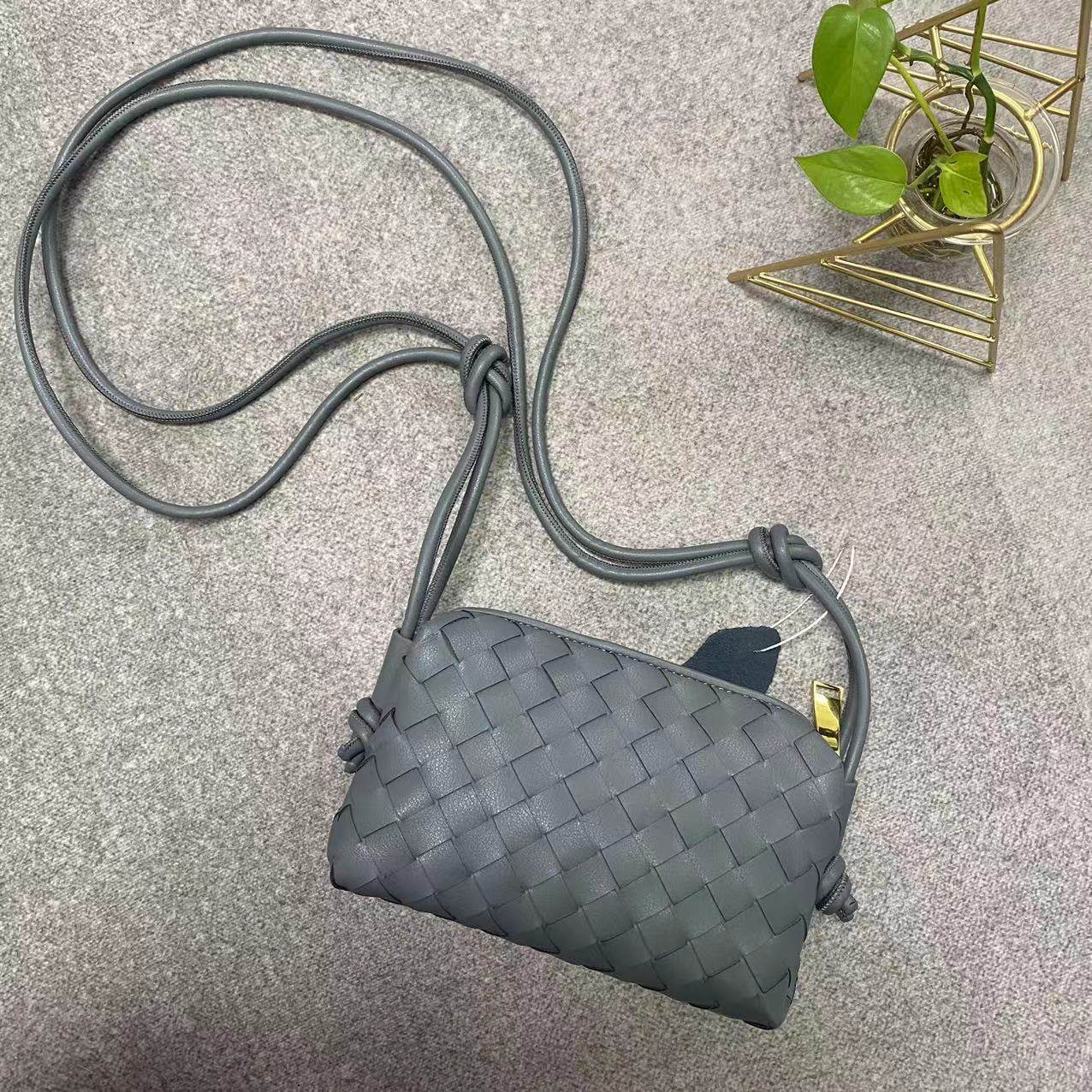 Genuine Leather Women's Bag Cowhide Bag Woven Small Square Bag Lunch Box Bag Light Luxury Small Bag - Luxbrandz
