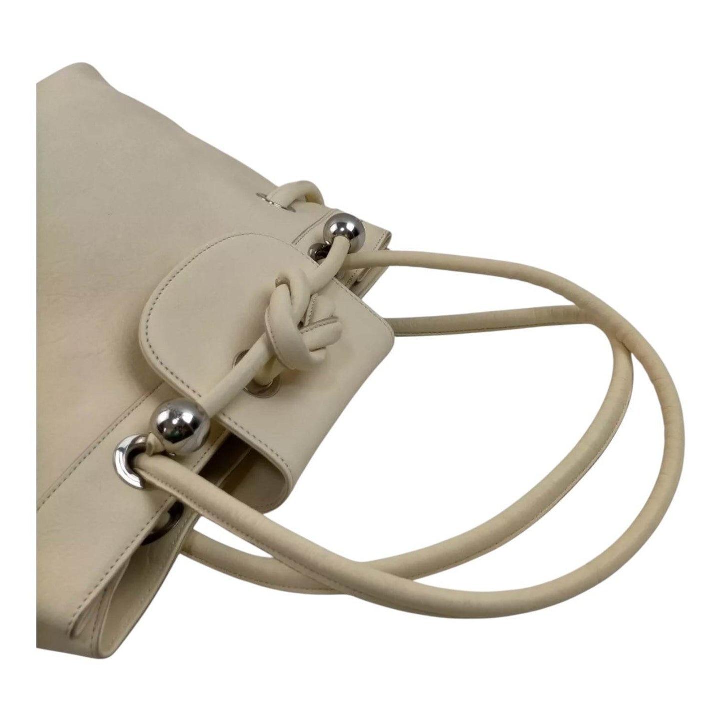 Chloe Beige Genuine Leather in excellent condition - Luxbrandz