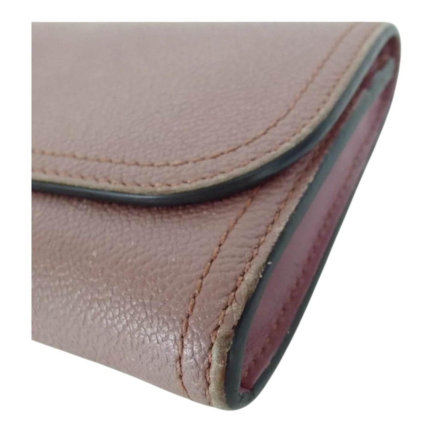 Burberry Leather Walket in Pink Leather NWOT Condition - Luxbrandz