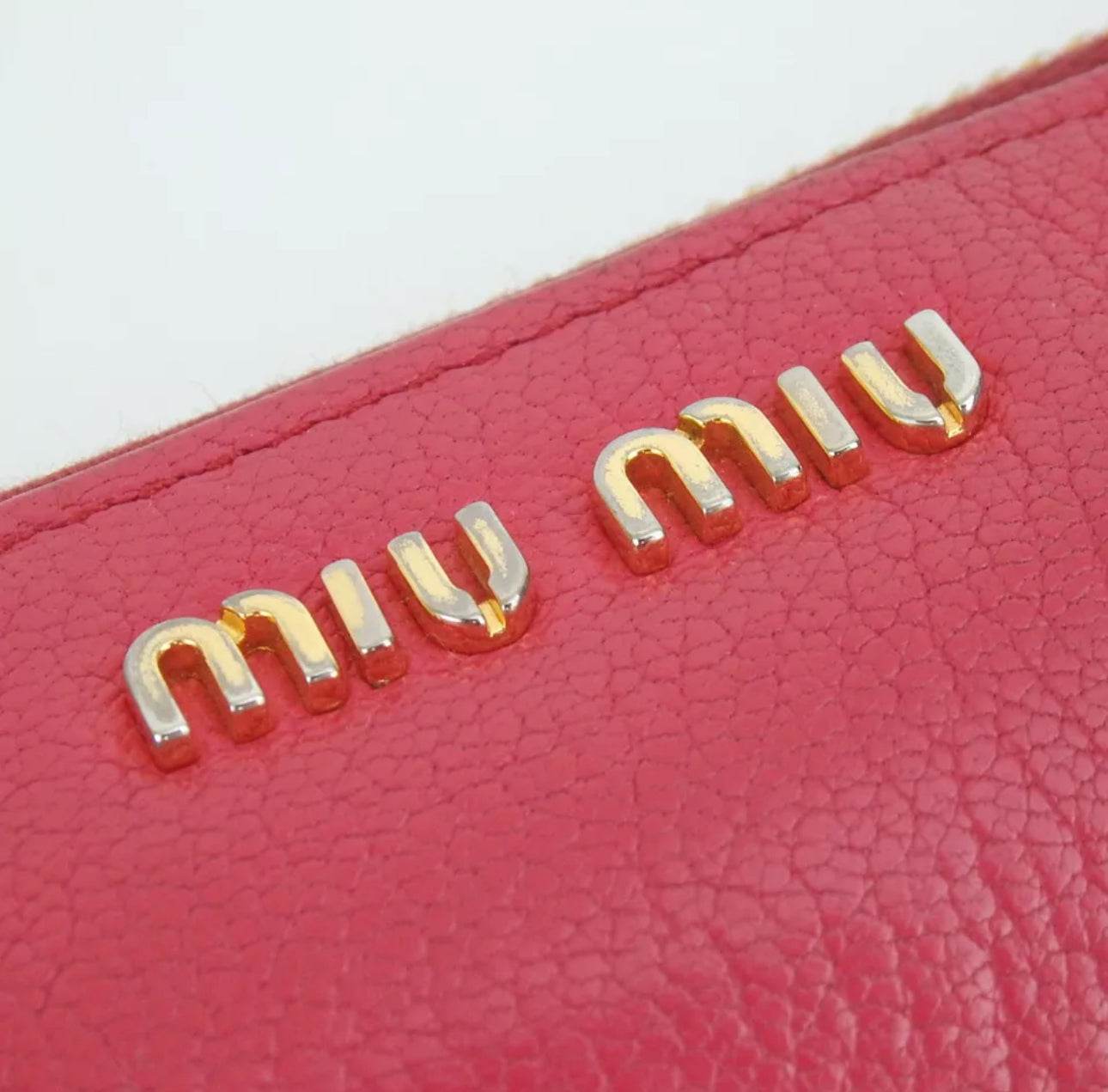 MIU MIU Pink Zip Around Continental Wallet in excellent condition - Luxbrandz