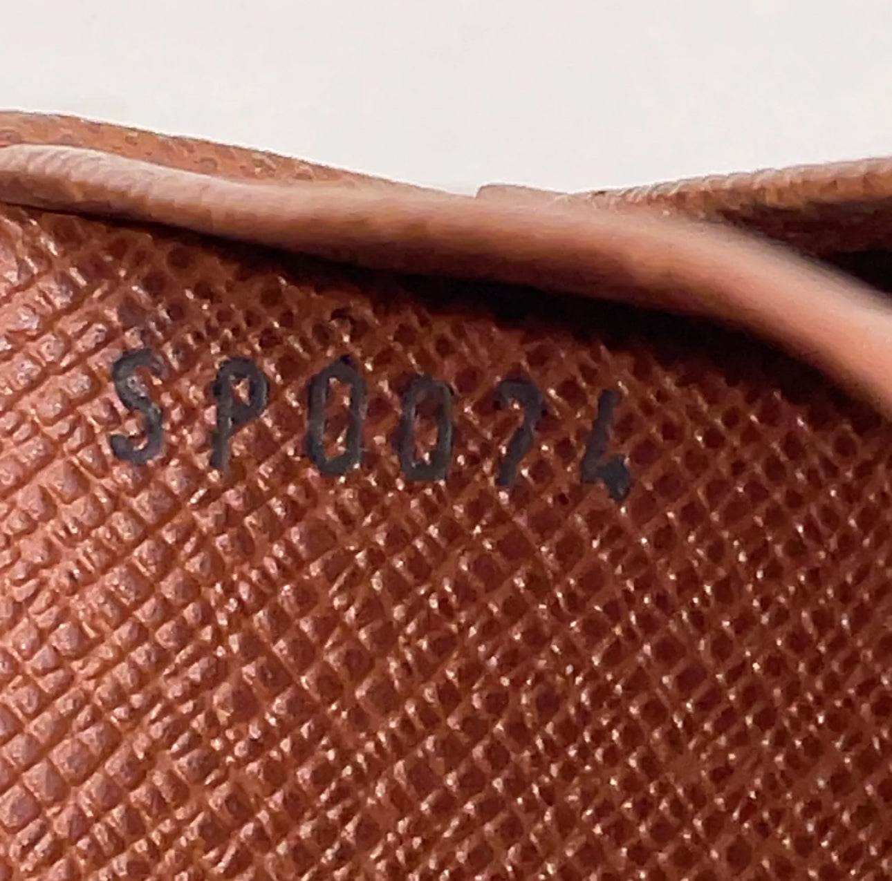 Louis Vuitton Monogram Porte Papier Zip M61207 Wallet W/Box NS110789 - Luxbrandz