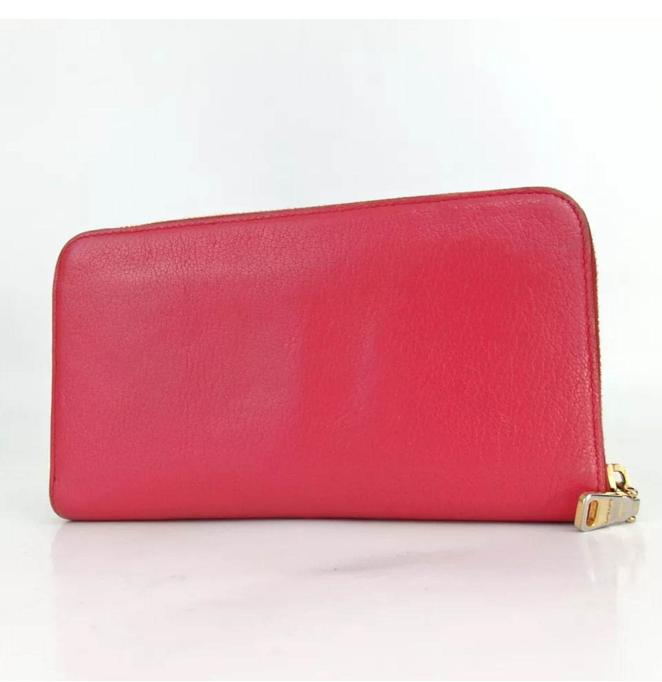 MIU MIU Pink Zip Around Continental Wallet in excellent condition - Luxbrandz