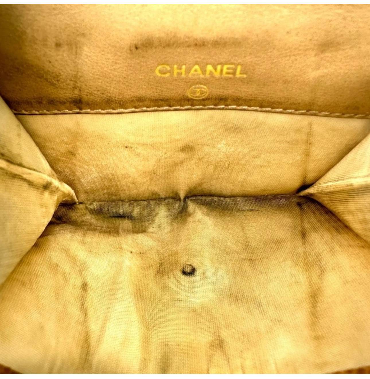 Chanel Bifold Wallet Caviar Skin in excellent condition with Chanel box, Chanel Dustbag & Chanel Gift Bah - Luxbrandz