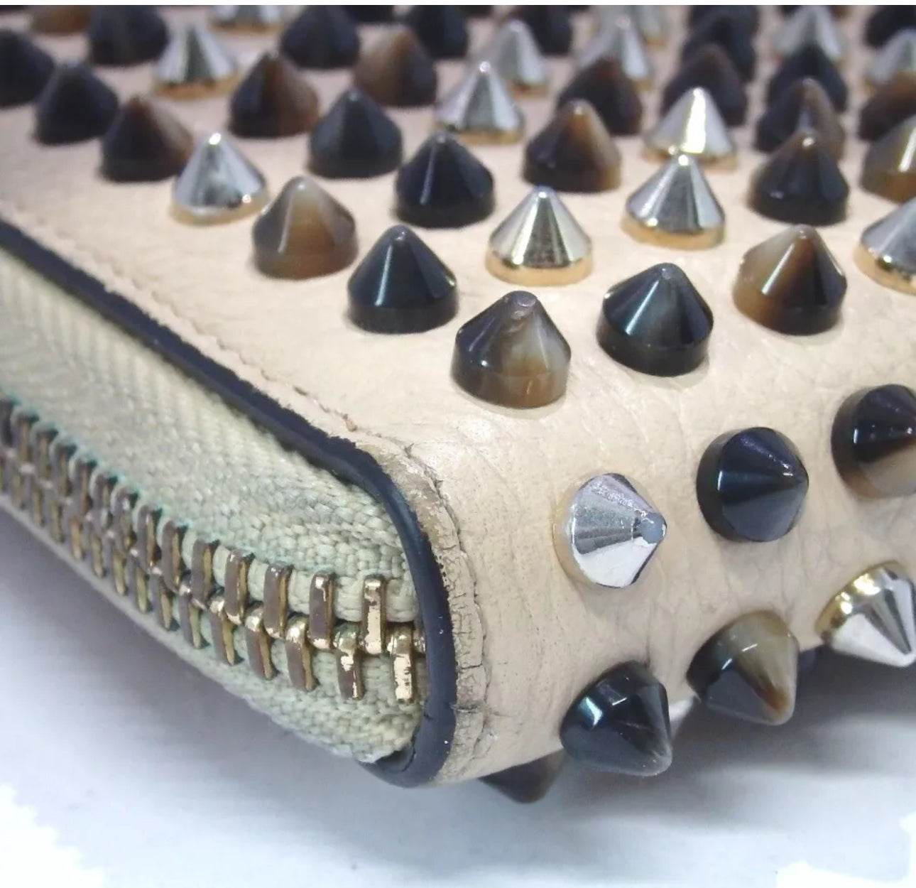 Christian Louboutin Panettone Wallet Light Gray Zip Around Studs excellent condition - Luxbrandz