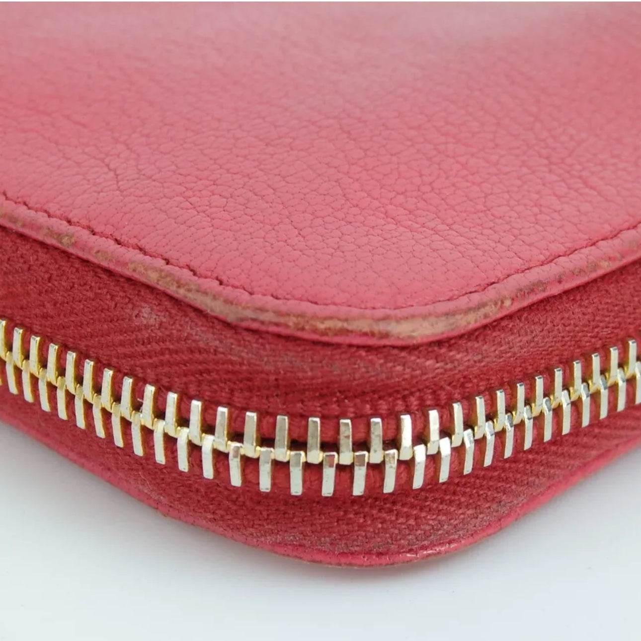 MIU MIU Pink Zip Around Continental Wallet in excellent condition - Luxbrandz