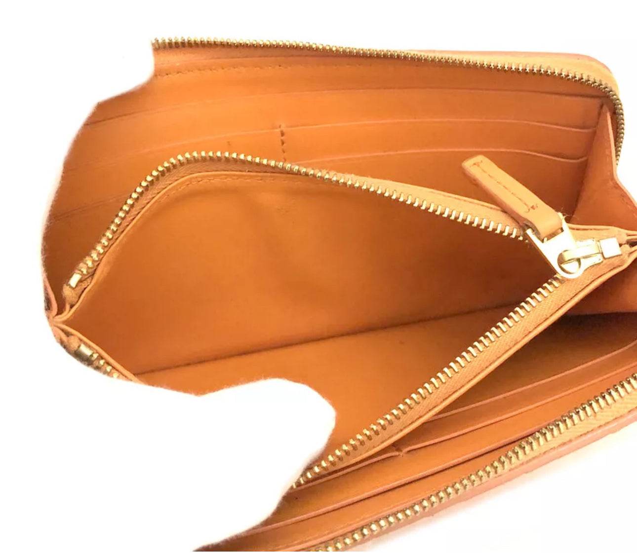 Bottega Veneta Soft Leather Wallet Golden Brown zip around wallet new condition - Luxbrandz