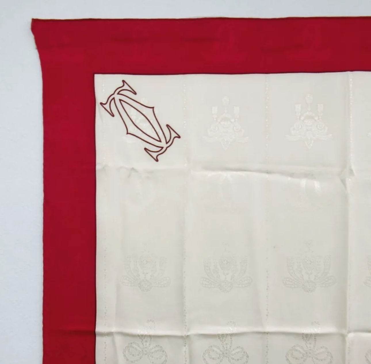 Authentic Cartier Must Line scarf silk - Luxbrandz