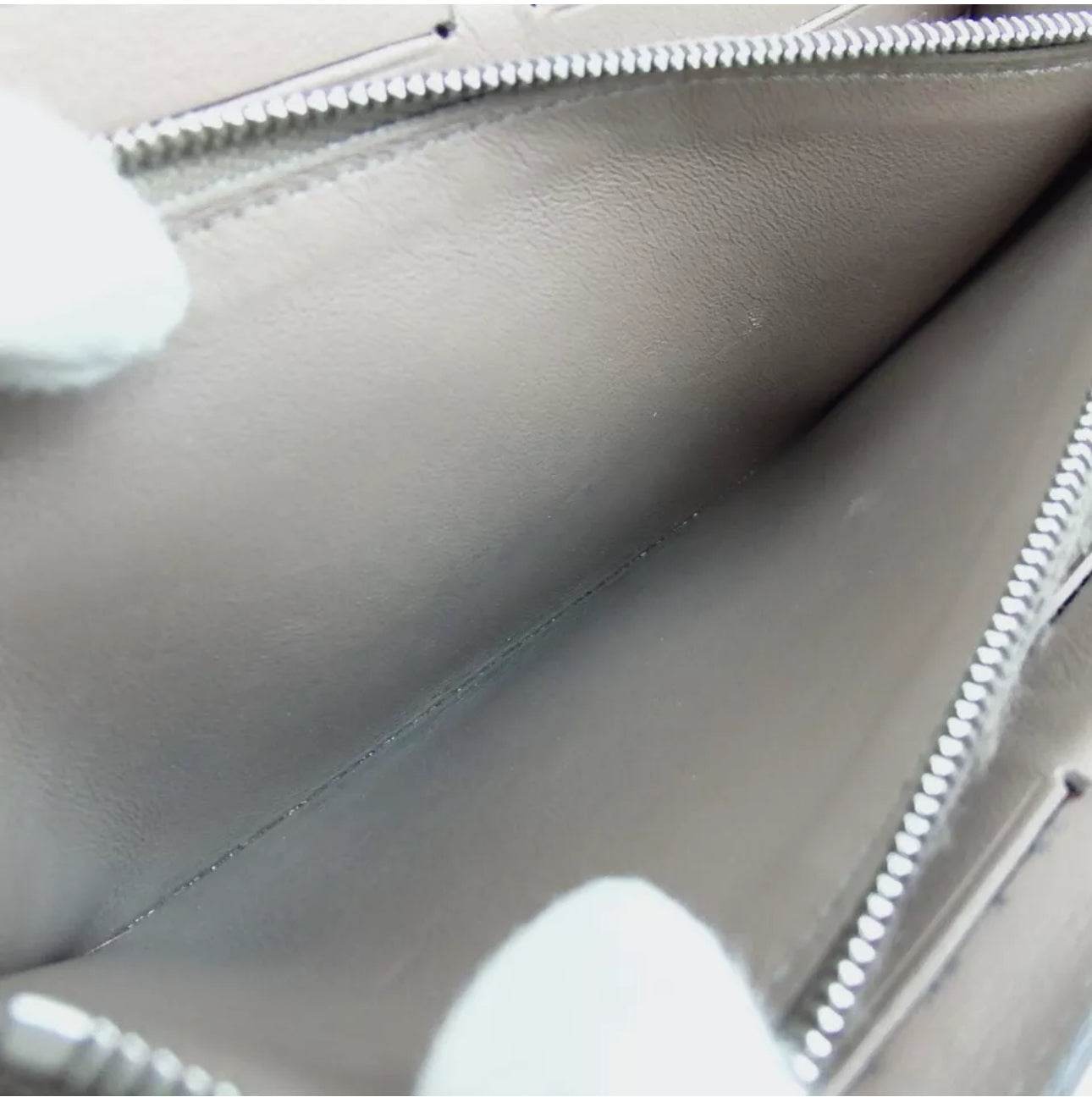 Authentic LOUIS VUITTON M61250 Portefeiulle Capsine purse leather in excellent condition - Luxbrandz
