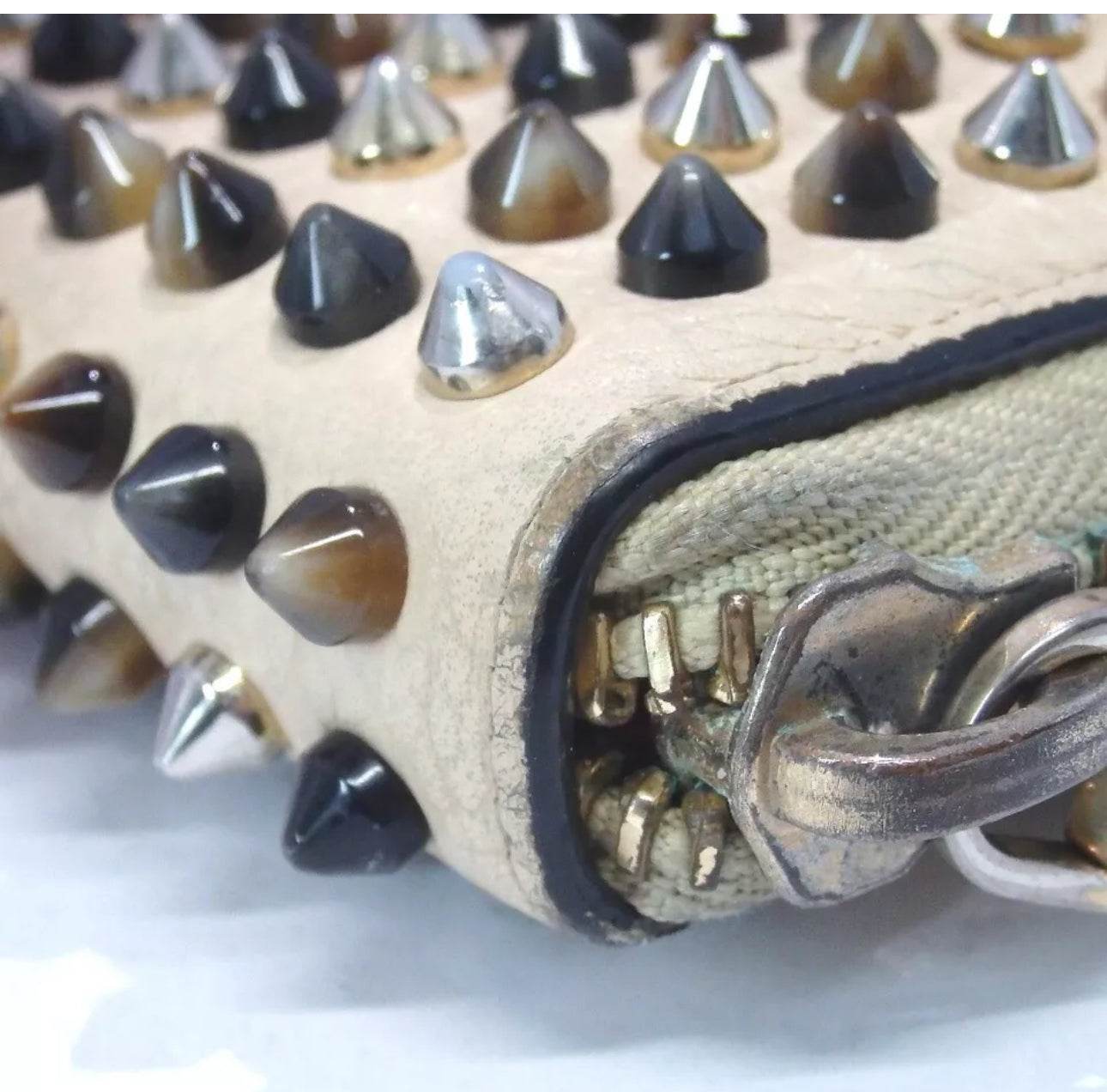Christian Louboutin Panettone Wallet Light Gray Zip Around Studs excellent condition - Luxbrandz