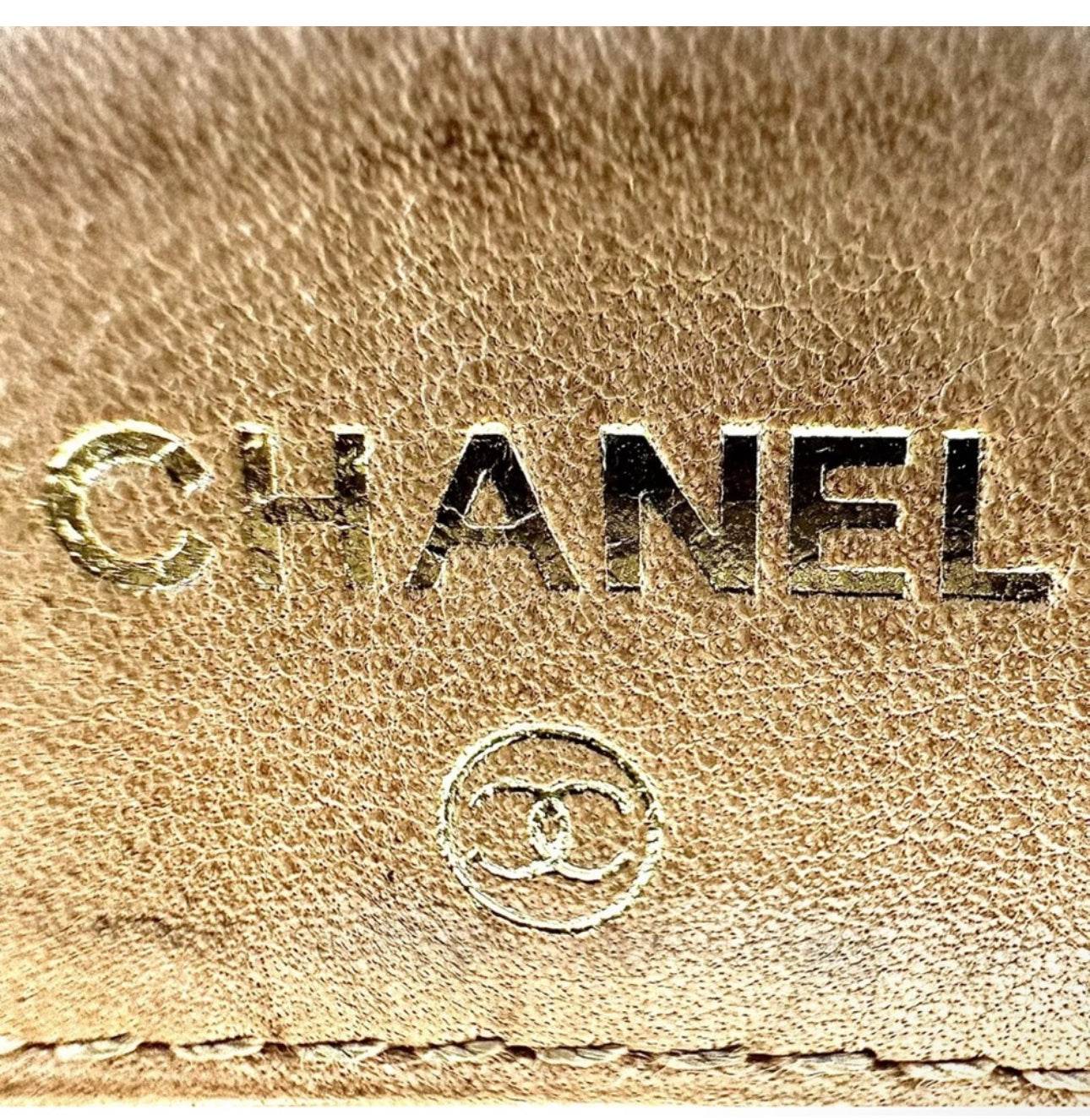 Chanel Bifold Wallet Caviar Skin in excellent condition with Chanel box, Chanel Dustbag & Chanel Gift Bah - Luxbrandz