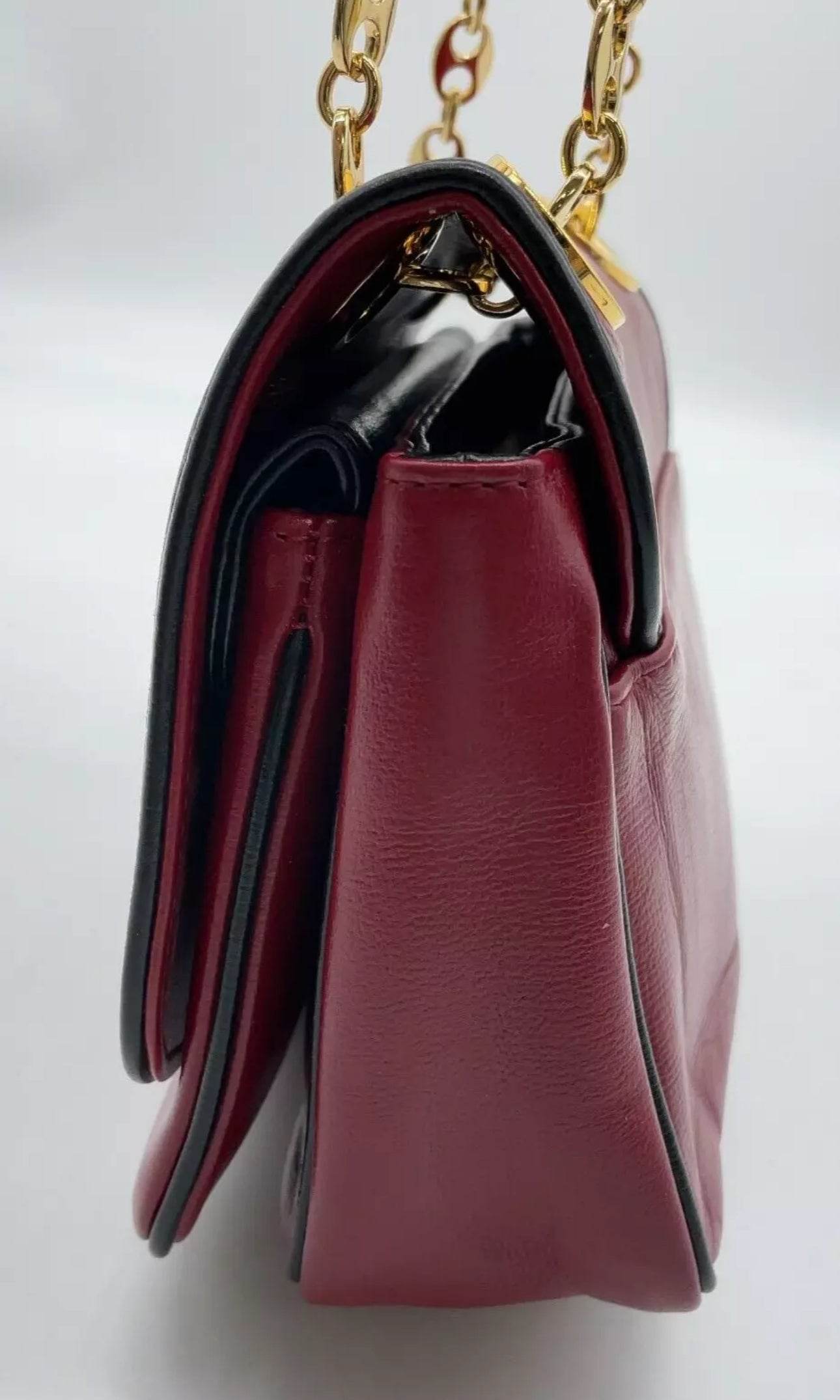 GUCCI GG Interlocking Leather Chain Red Crossbody Shoulder Bag - Luxbrandz