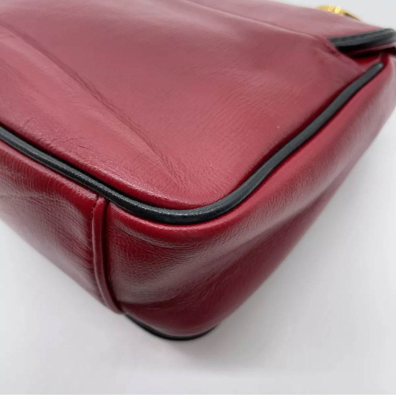 GUCCI GG Interlocking Leather Chain Red Crossbody Shoulder Bag - Luxbrandz