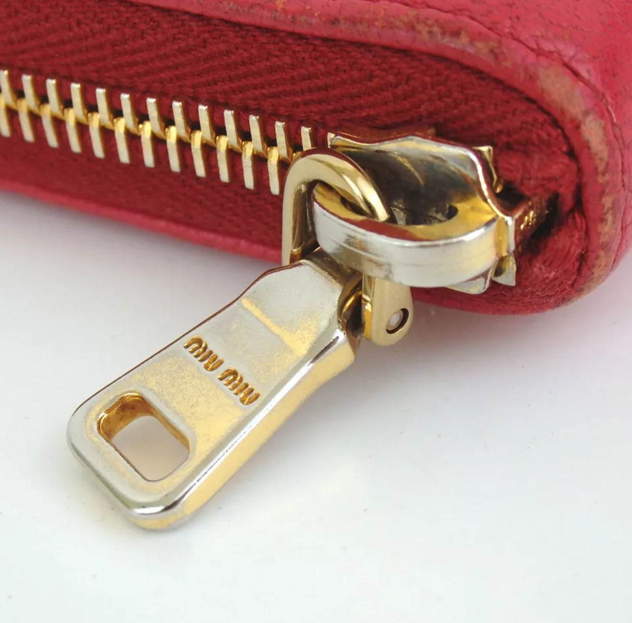 MIU MIU Pink Zip Around Continental Wallet in excellent condition - Luxbrandz