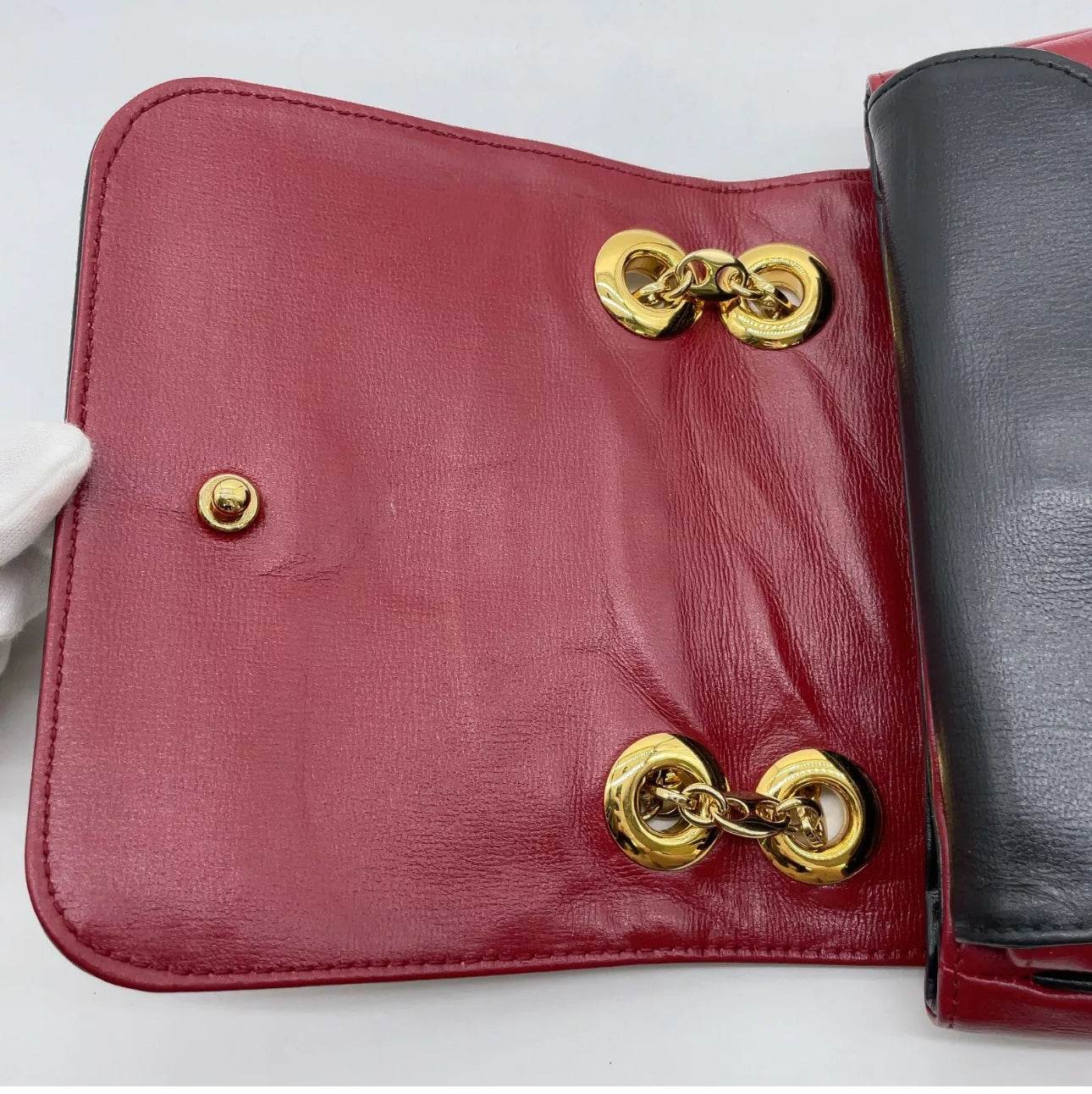 GUCCI GG Interlocking Leather Chain Red Crossbody Shoulder Bag - Luxbrandz