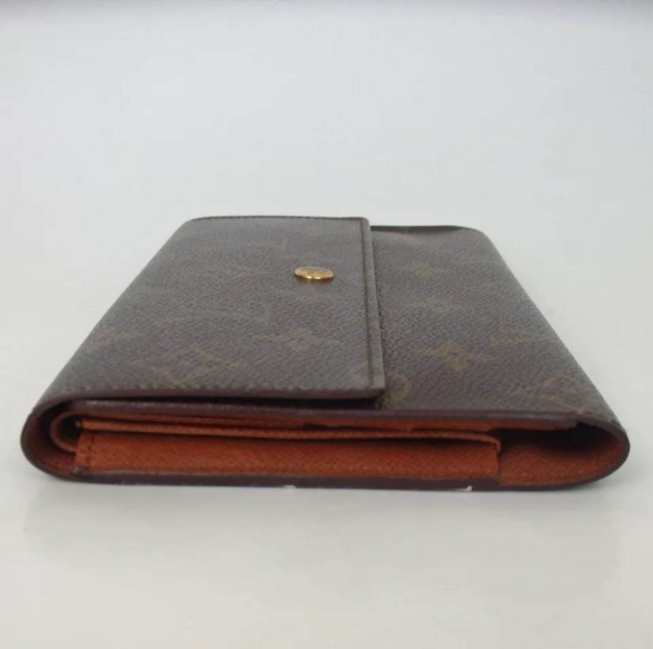 Authentic LOUIS VUITTON M61217 Portefeiulle International Wallets leather Item Information - Luxbrandz