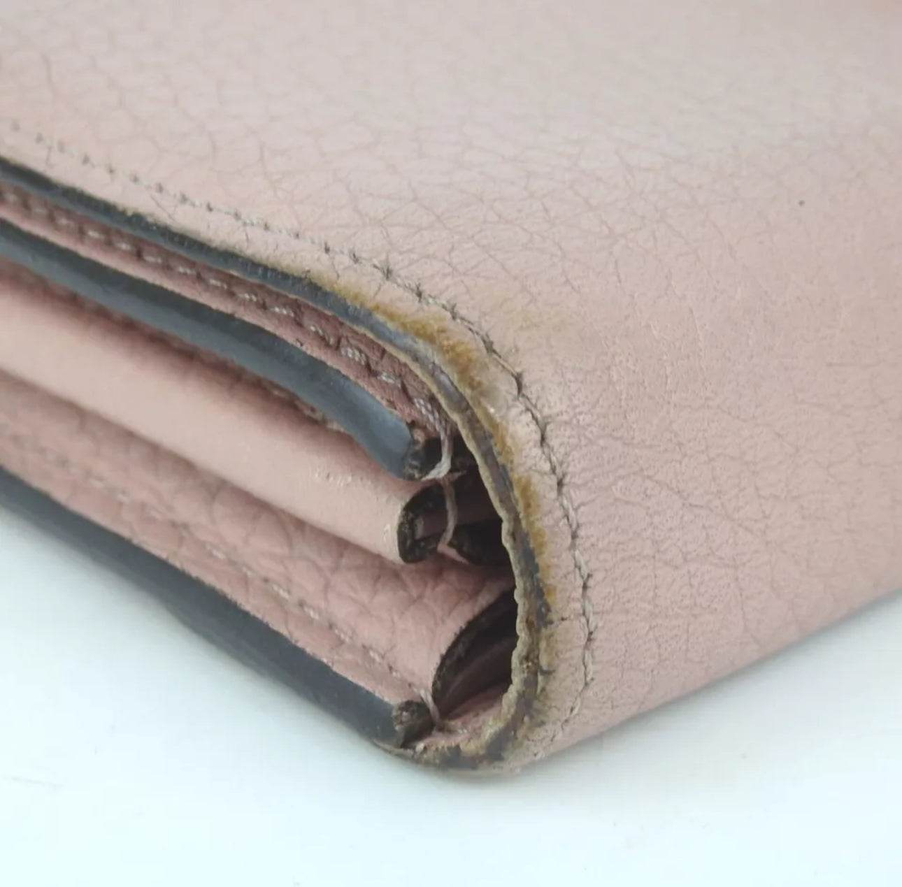Authentic LOUIS VUITTON M61250 Portefeiulle Capsine purse leather in excellent condition - Luxbrandz