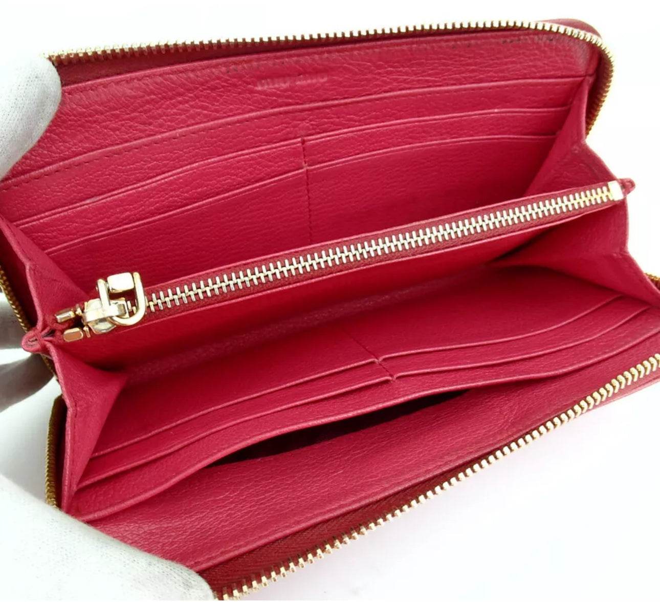 MIU MIU Pink Zip Around Continental Wallet in excellent condition - Luxbrandz