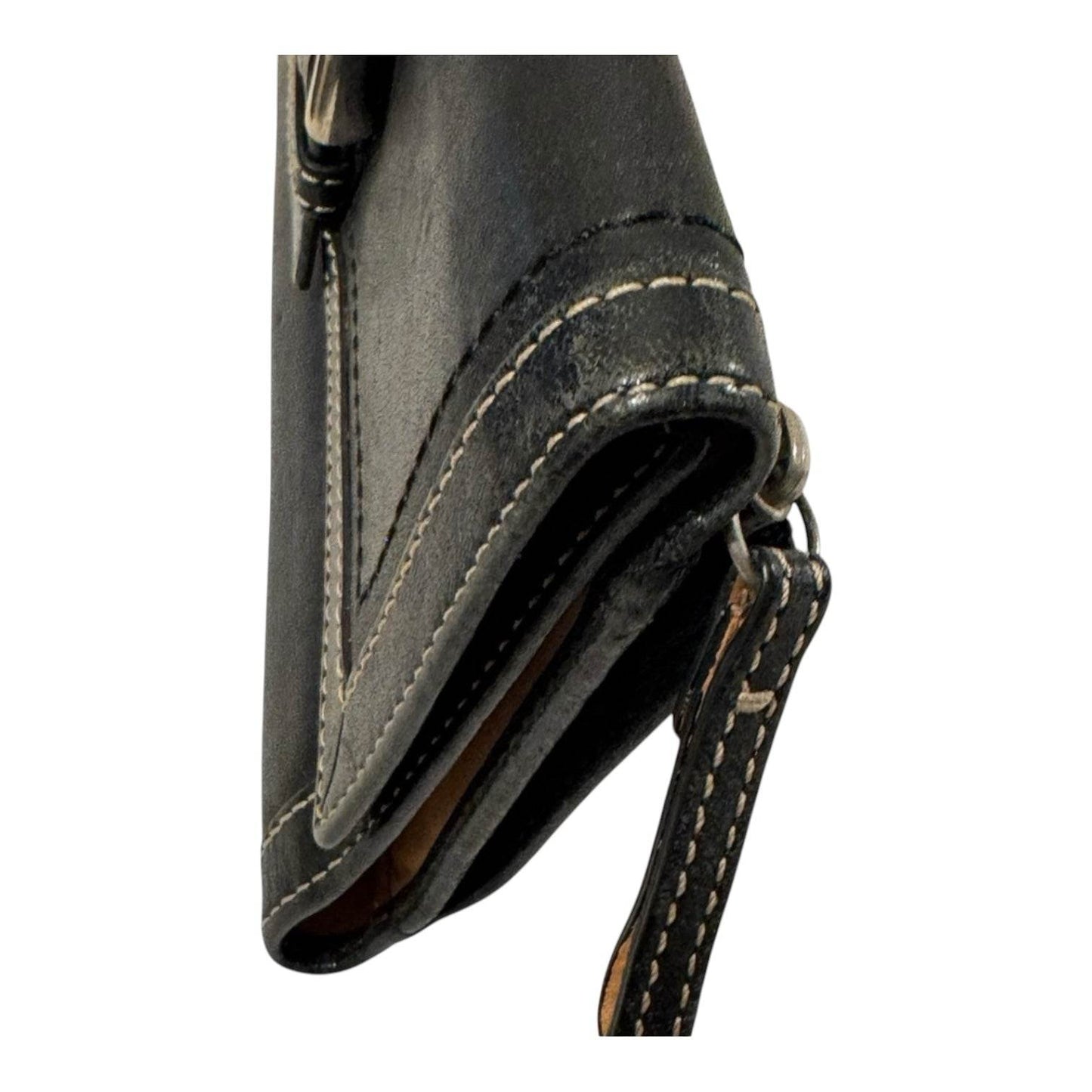 Coach women’s signature Leather Wallet in mint condition - Luxbrandz