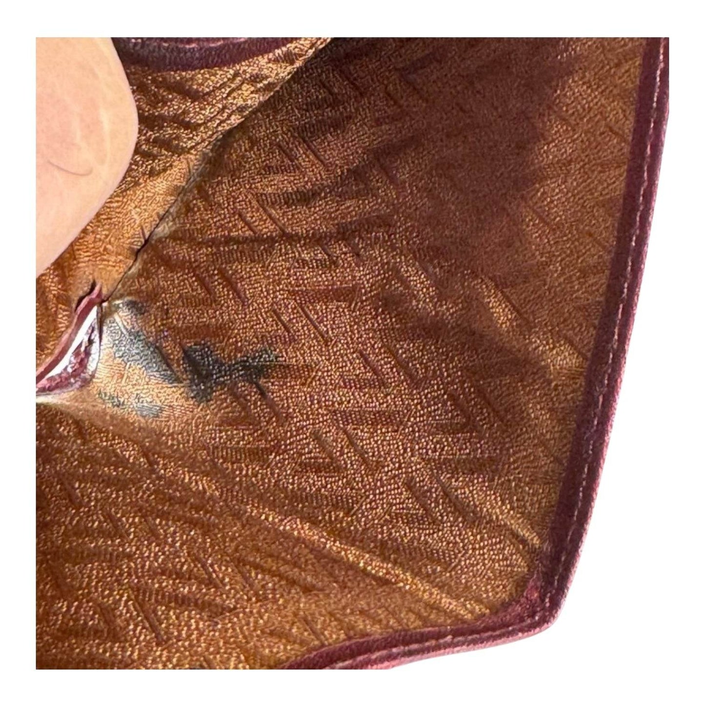 Valentino Garavani Men’s Bifold Wallet Genuine Leatherher New Condition - Luxbrandz