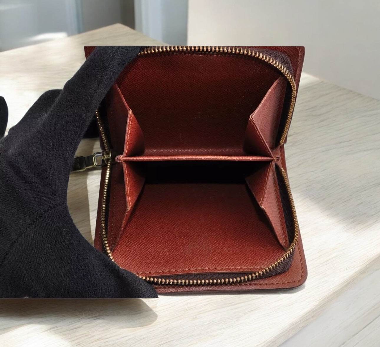 Louis Vuitton LV Monogram Bi-Fold Wallet Leather PVC Brown Used Auth - Luxbrandz