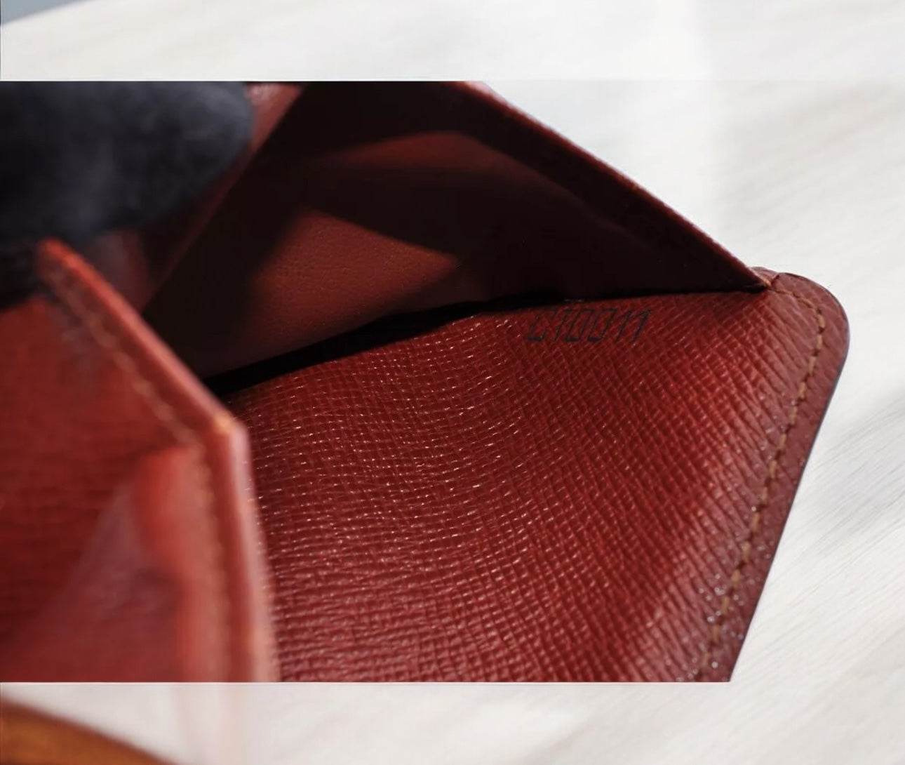Louis Vuitton LV Monogram Bi-Fold Wallet Leather PVC Brown Used Auth - Luxbrandz