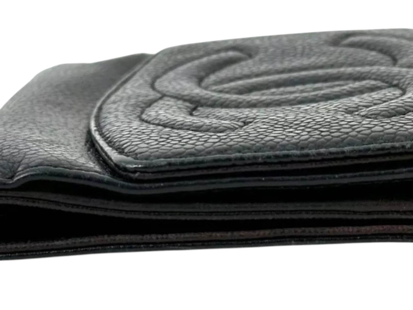 CHANEL Wallet BIfold Caviar Skin CoCo Mark in excellent used condition - Luxbrandz