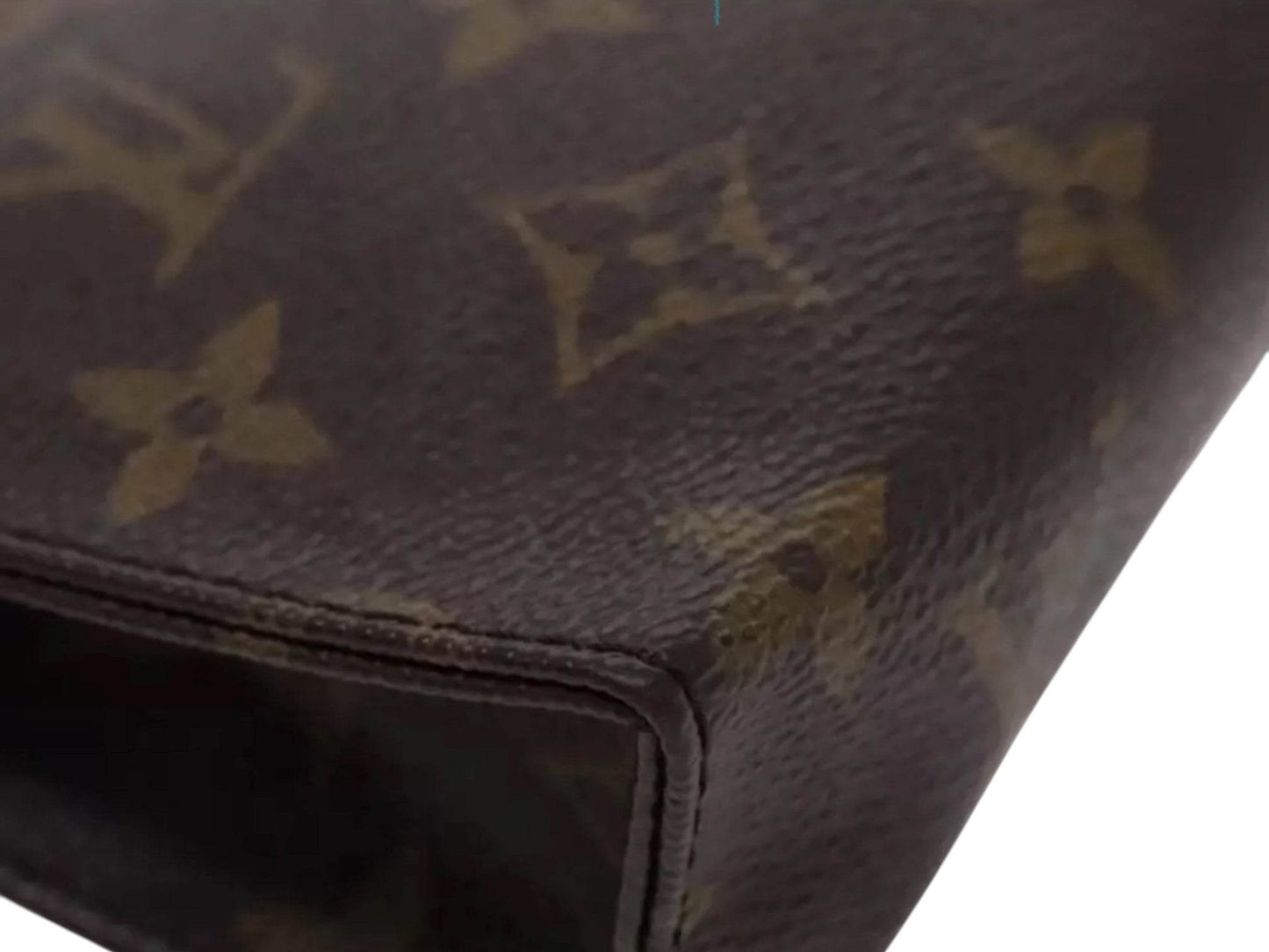 LOUIS Vuitton Monogram Pochette Toilettry Canvas Pouch in Excellent Condition - Luxbrandz