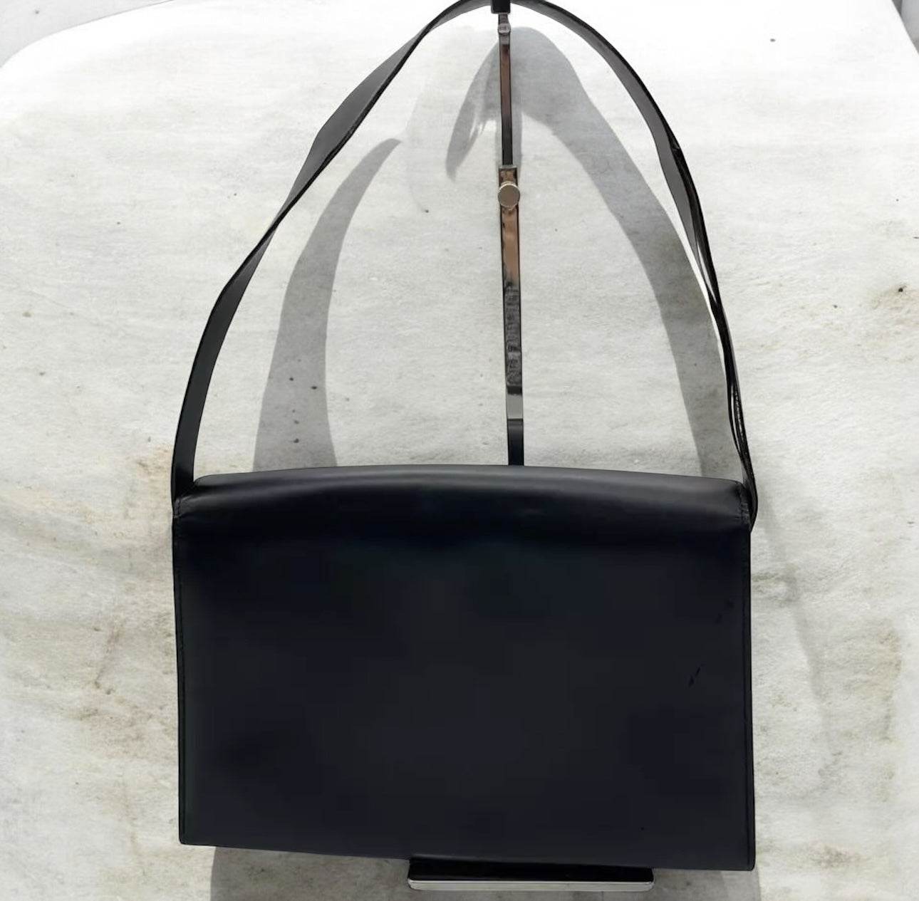 GUCCI Shoulder Bag Enamel Black Auth genuine premium quality Italian leather excellent condition - Luxbrandz