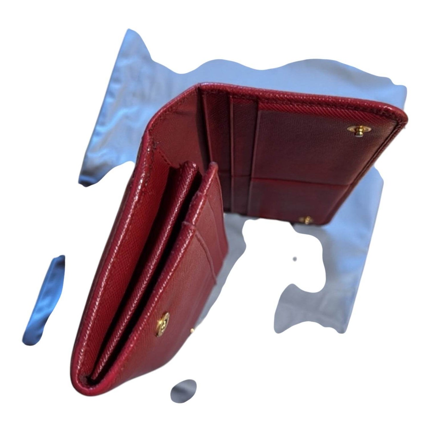 Prada SAFIANO Leather Wallet in Pink Color in excellent condition - Luxbrandz