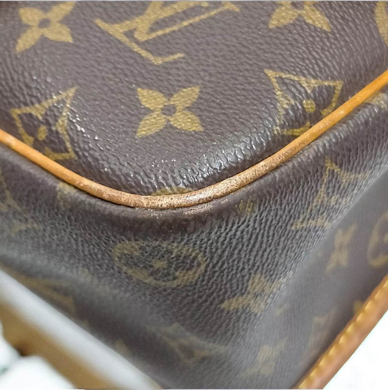 Louis Vuitton LV Shoulder Bag Gibeciere GM Brown Monogram - Luxbrandz