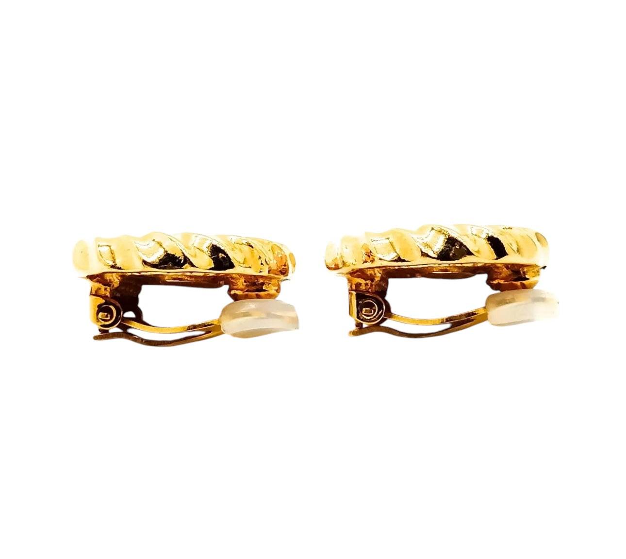 Chanel Earring Gold Whites Luxury Brand in Mint Condition - Luxbrandz