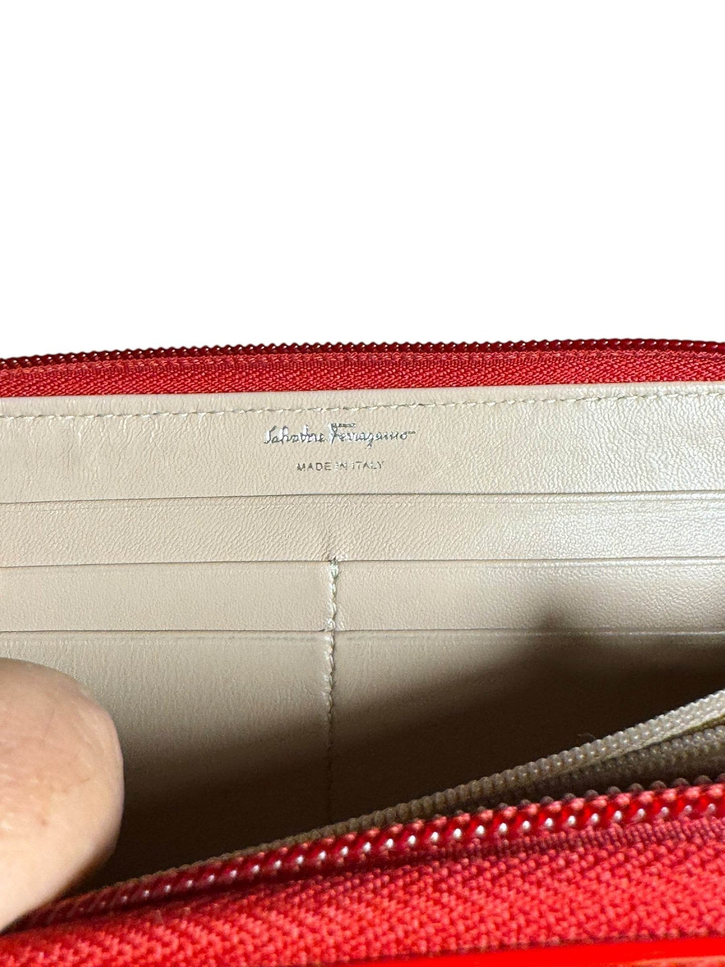 SALVATORE FERRAGAMO GINNY RED BOW PATENT LEATHER HANDBAG WITH SILVER CHAIN STRAP - Luxbrandz