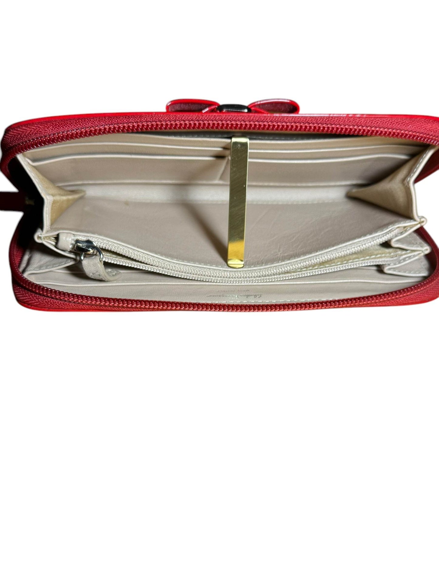 SALVATORE FERRAGAMO GINNY RED BOW PATENT LEATHER HANDBAG WITH SILVER CHAIN STRAP - Luxbrandz