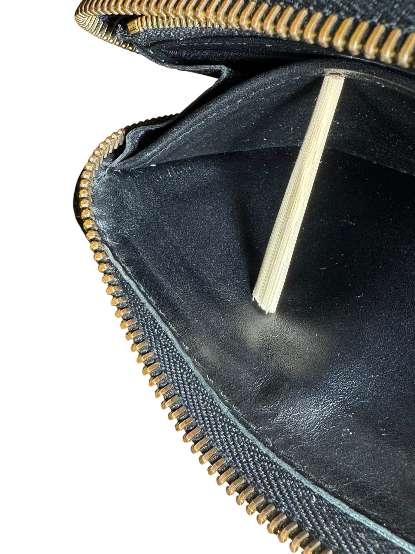 Louis Vuitton suhali leather continental zipper wallet mint condition. - Luxbrandz