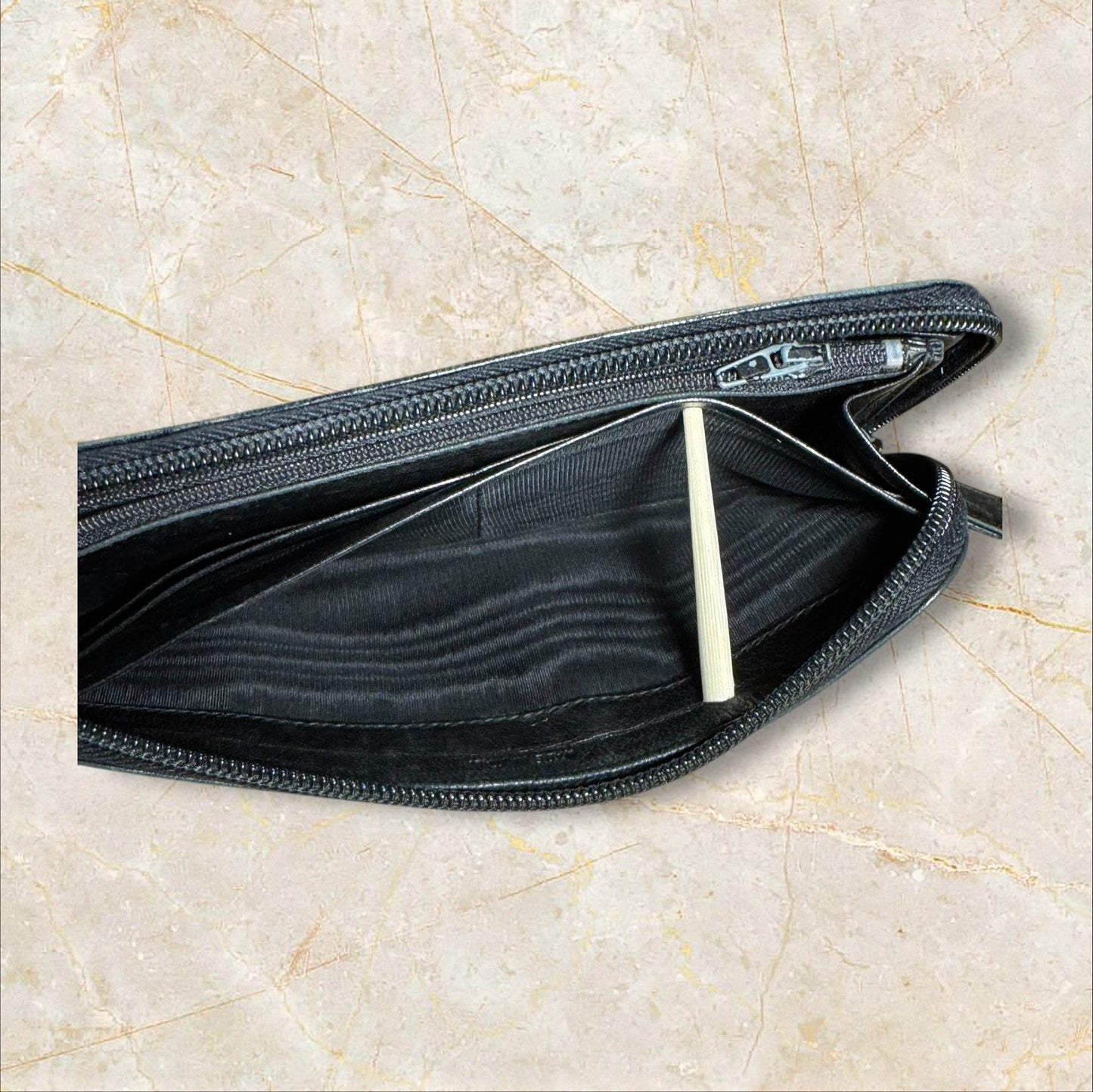 PRADA LAMBSKIN clutch bag zipper in excellent condition - Luxbrandz