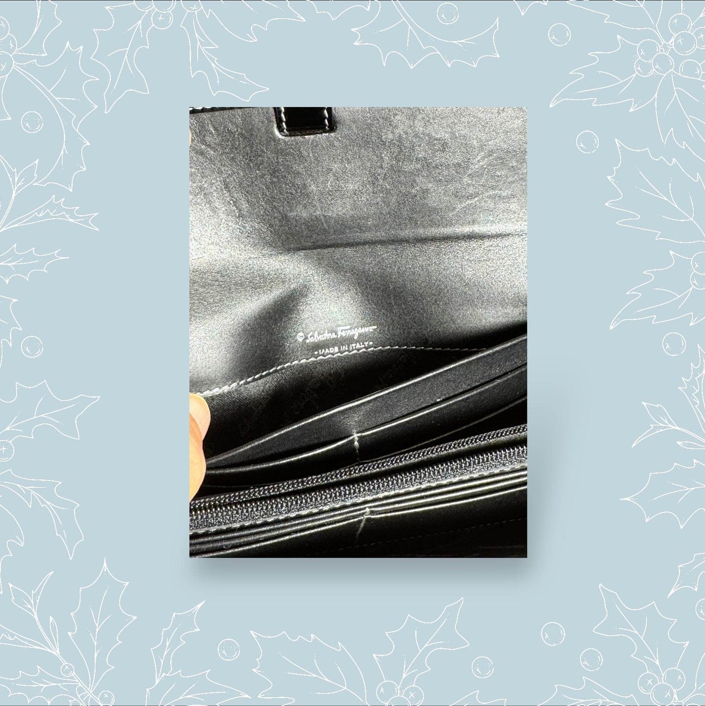 Ferragamo Vara Bow Continental Wall - Luxbrandz