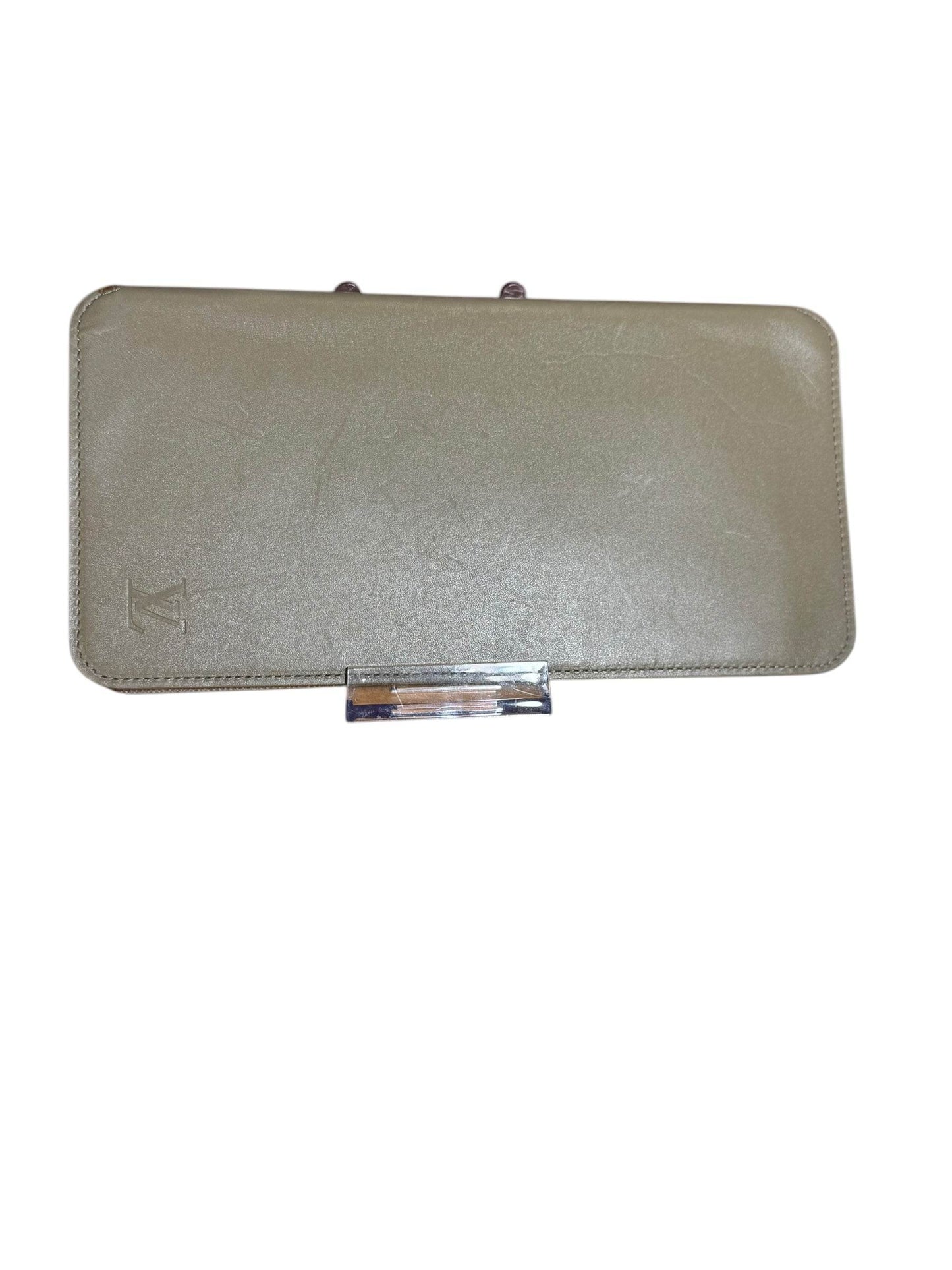 LV WALLET TRAVEL FOLIO NEVER USED IN MINT CONDITION - Luxbrandz