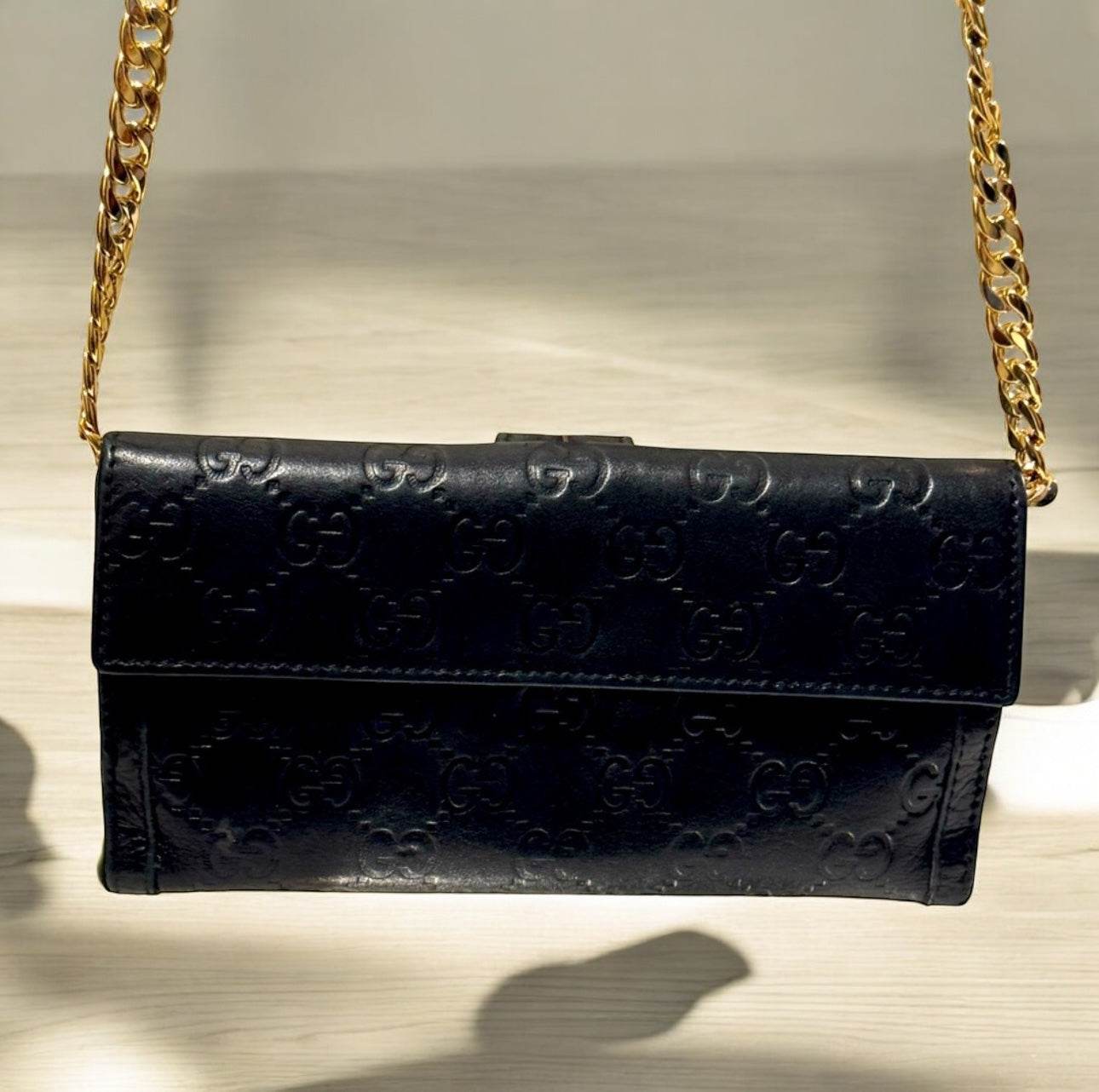 GUCCI LONG WALLER IN BLACK LEATHER IN MINT EUC AUTHENTIC - Luxbrandz