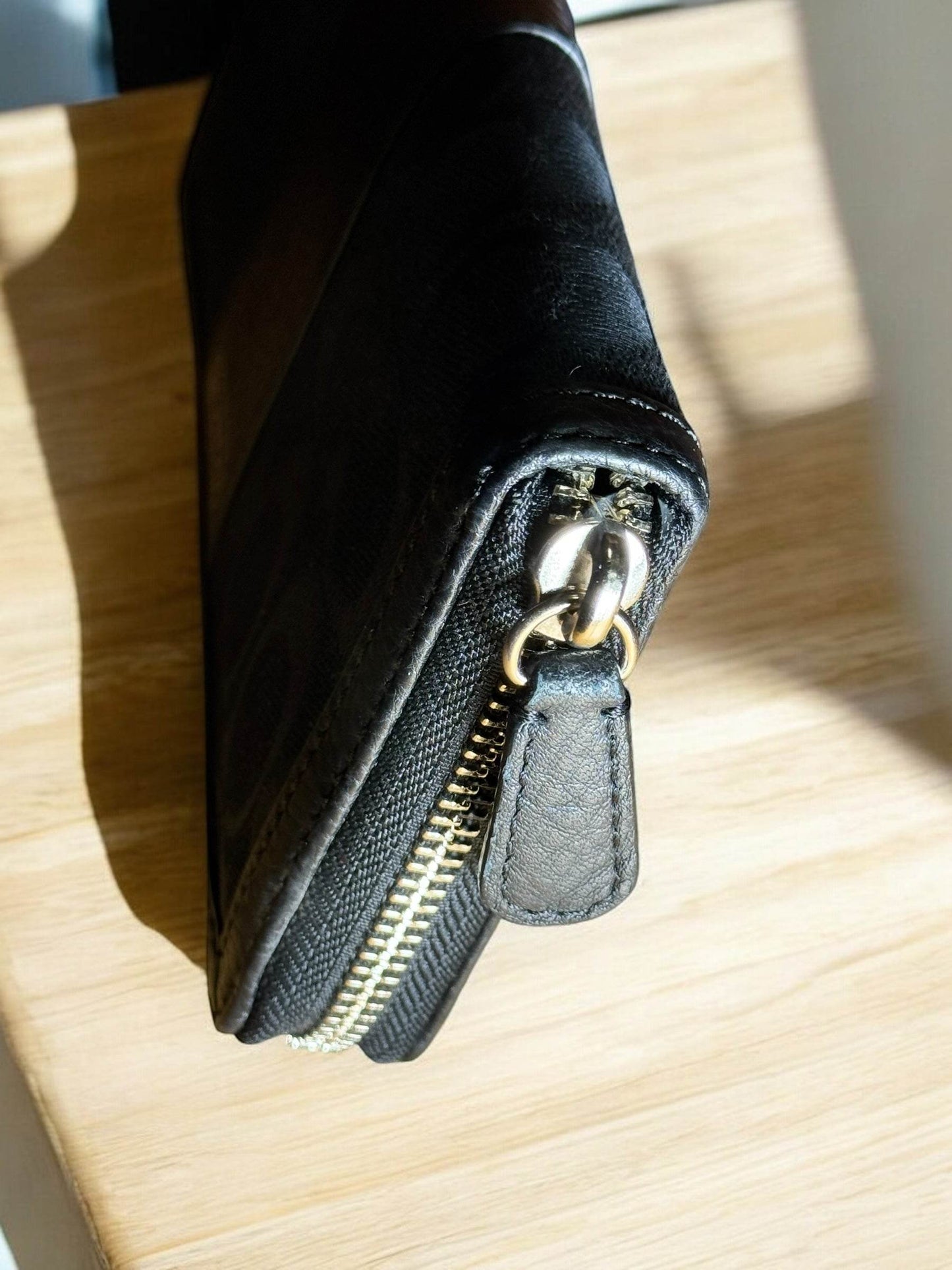 Coach Signature Jacquard Slim Accordion Zip Wallet Smoke/Black MINT - Luxbrandz