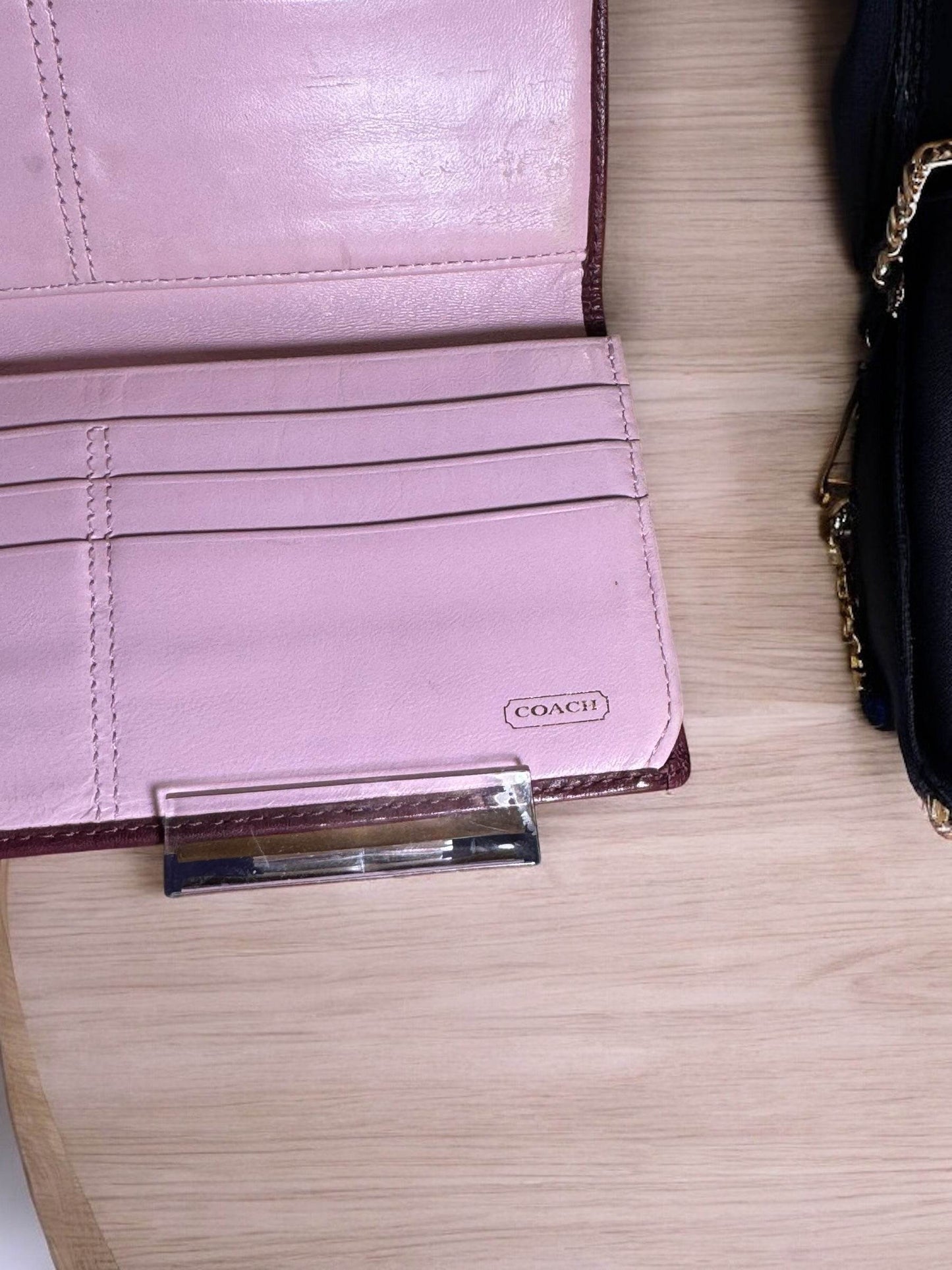 Coach Wallet with brass buckle in MINT condition. - Luxbrandz
