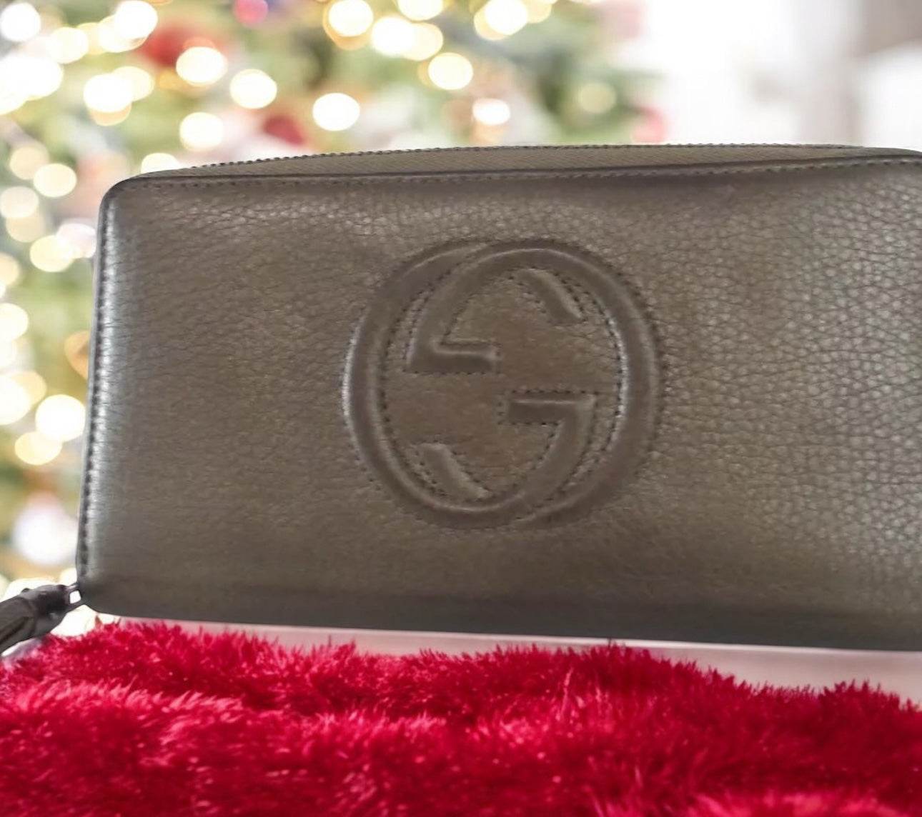 GUCCI WALLET CONTINENTAL ZIP AROUND IN MINT CONDITION - Luxbrandz