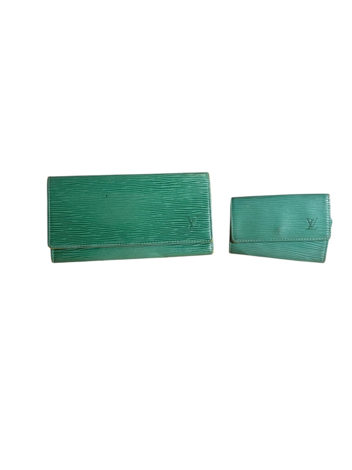 Louis Vuitton EPI leather wallet & key holder matching color - Luxbrandz