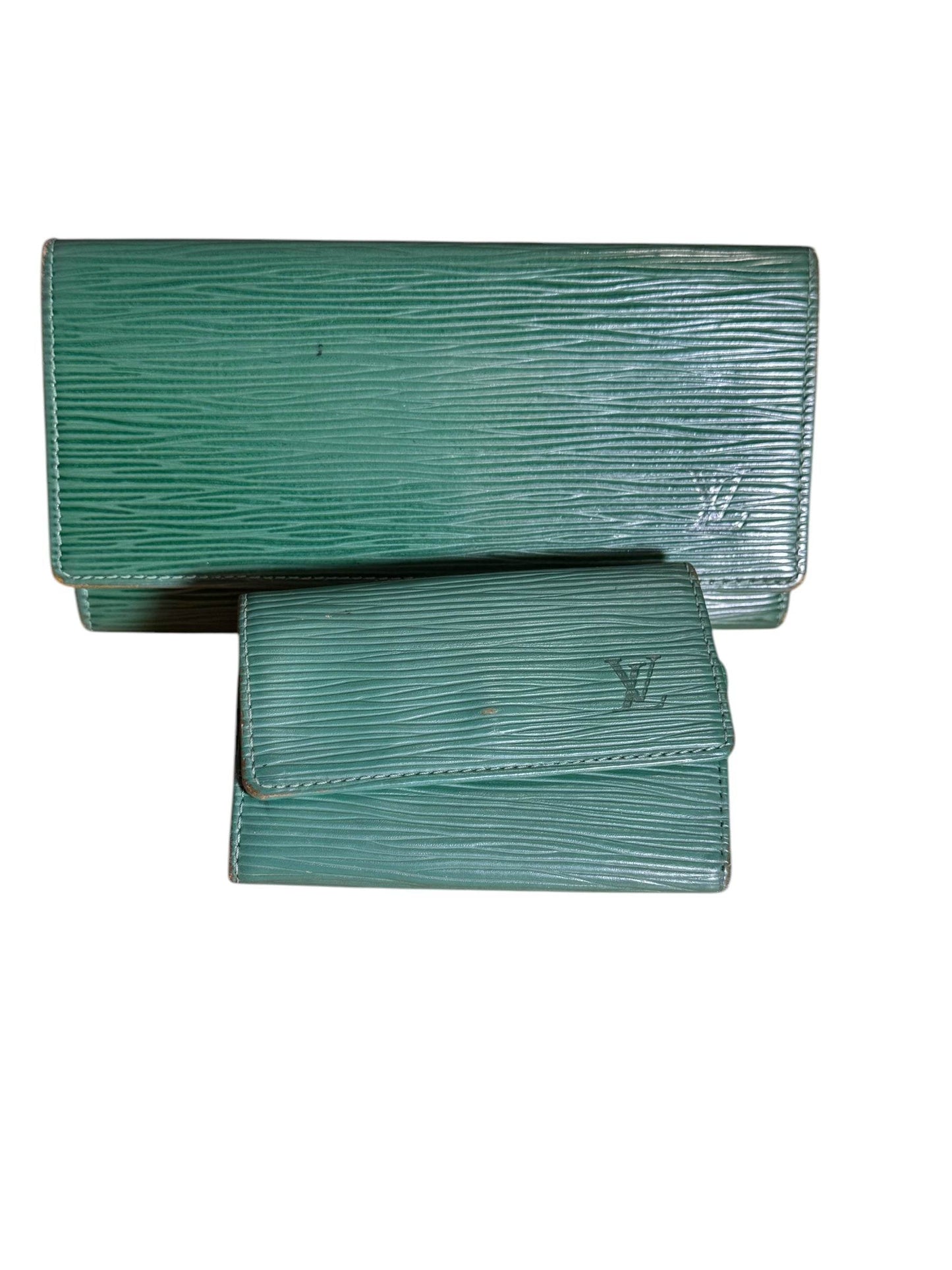 Louis Vuitton EPI leather wallet & key holder matching color - Luxbrandz