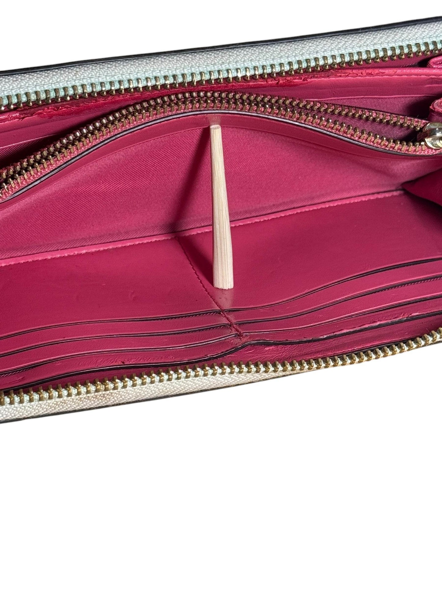 Coach Limiteded Edition continental zip around wallet With Pop Floral Print - Luxbrandz