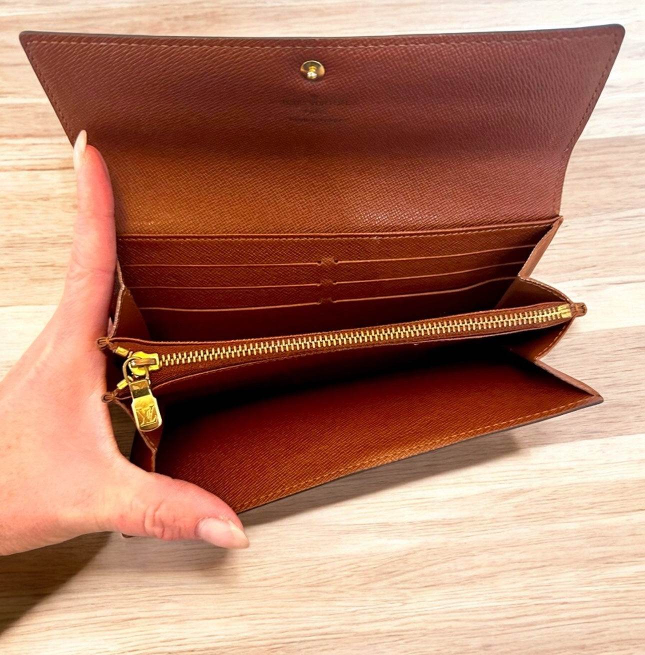 Louis Vuitton Pochette Portemonnay Long wallet in mint condition. - Luxbrandz