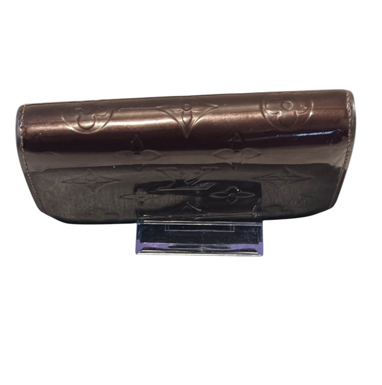Louis Vuitton Vernice French Rogue Wallet in excellent condition. - Luxbrandz