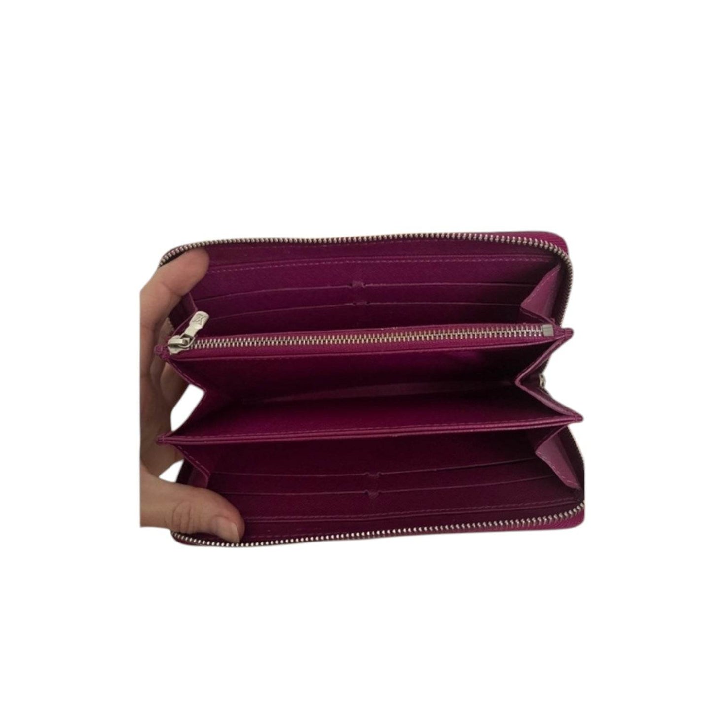 Louis Vuitton EPI Leather zippy Long Wallet in mint condition - Luxbrandz