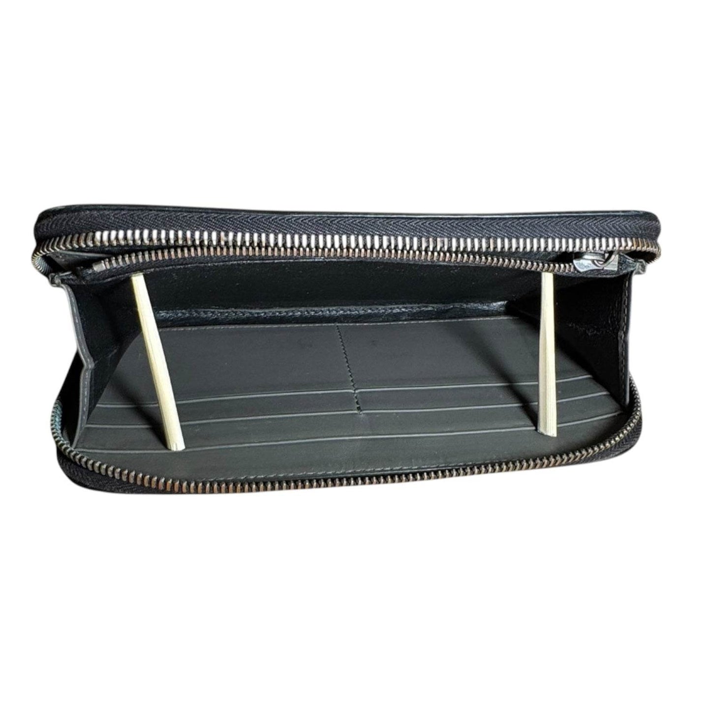 Bottega Veneta Intrecciato Round Long Wallet in EUC NAPA Leather. - Luxbrandz