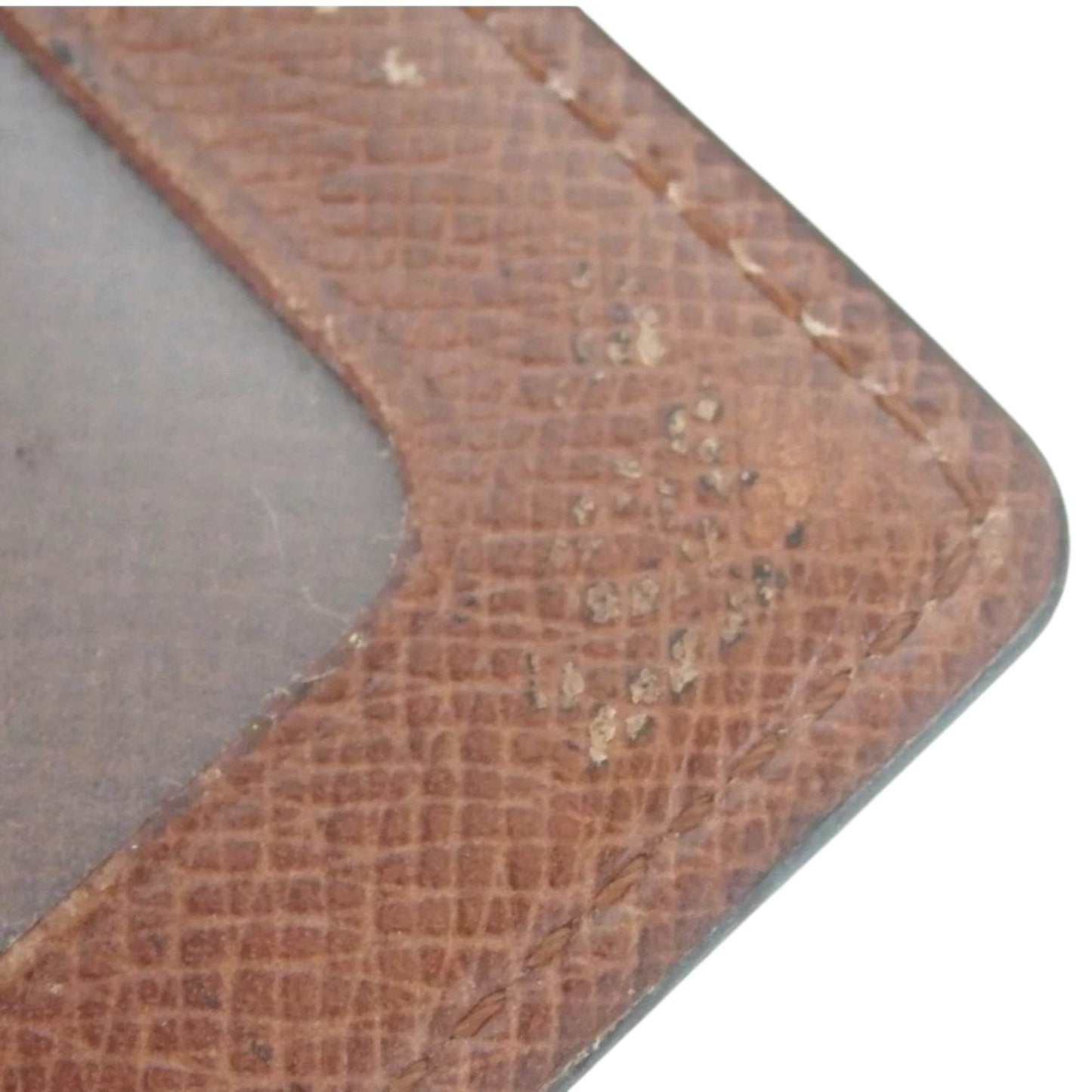 Louis Vuitton Pass Case Monogram Card holder in new condition. - Luxbrandz